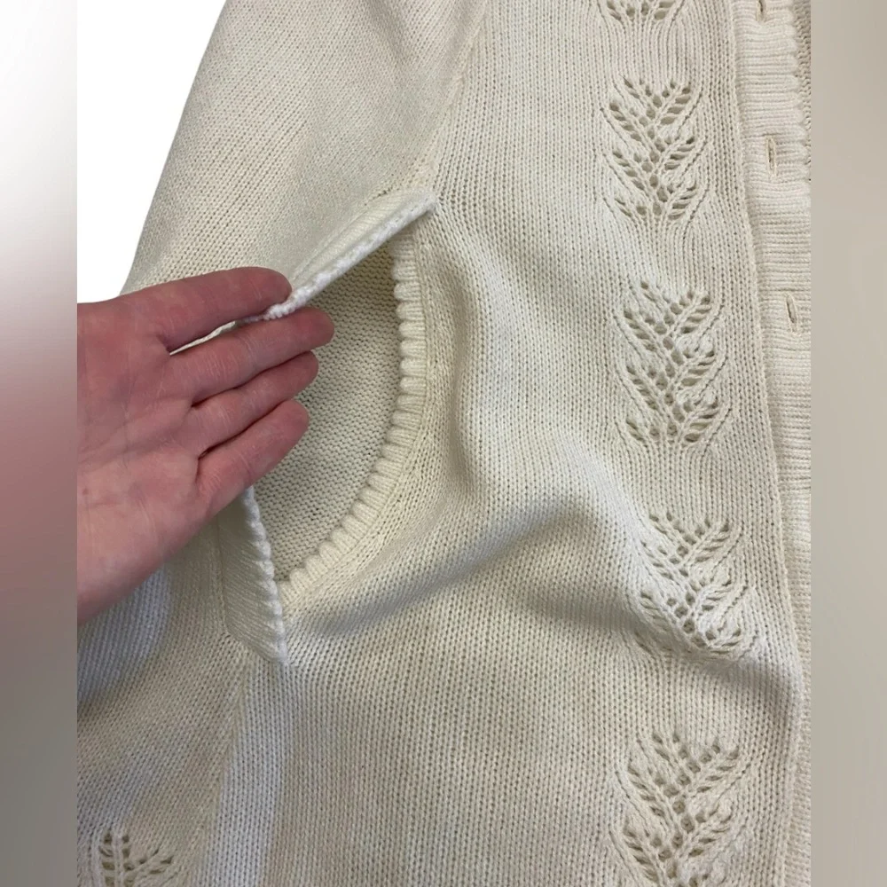 Vintage Sweater Bee‎ Cream Knit Cape Shall Poncho Leaf Pattern Fringe Buttons